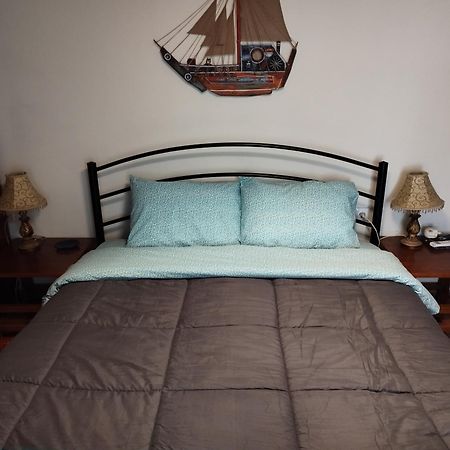 Private Rooms In Shared House Салоники Экстерьер фото